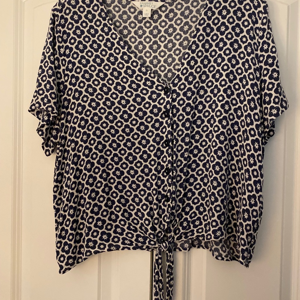 Market & spruce Lilo Button Down Tie Front Woven Top